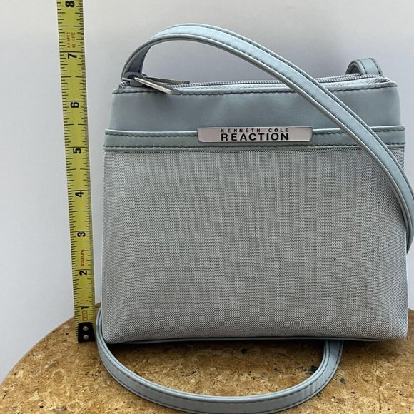 Kenneth Cole Reaction Women's Gray Inner Pocket Crossbody Strap Shoulder Bag - Picture 9 of 13